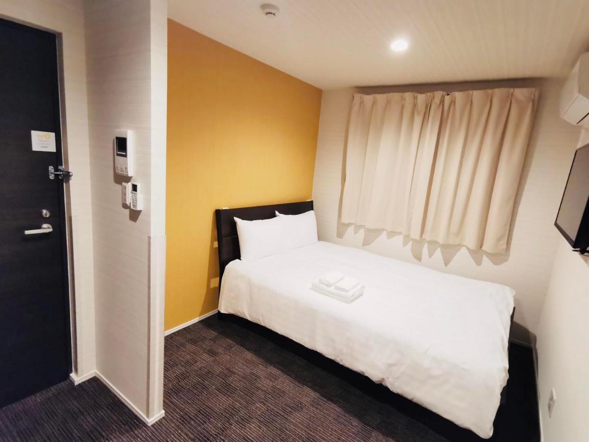 Glou Higashi Shinjuku Hotel Tokyo Exterior photo